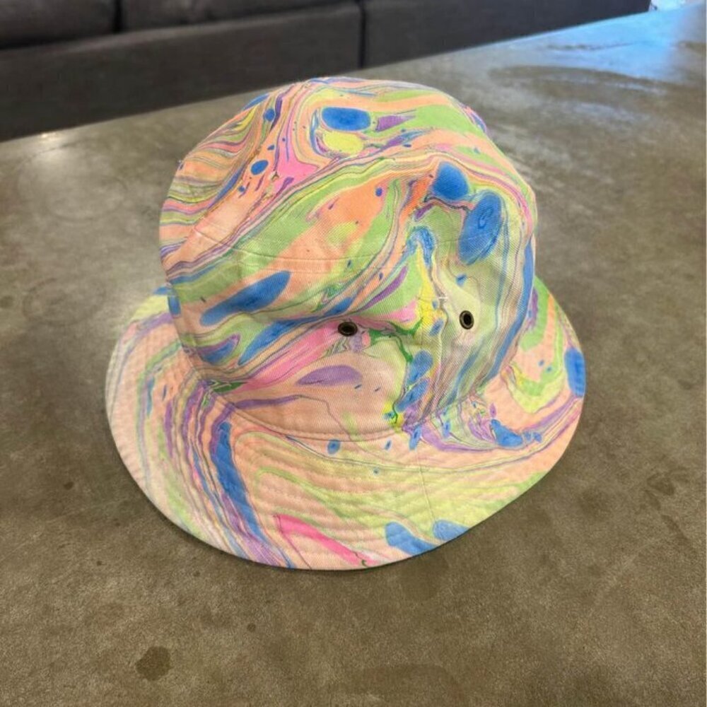Unisex tie dye bucket hat. 100%cotton! Excellent condition.